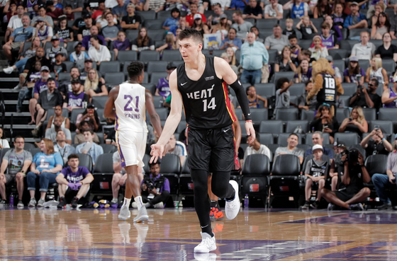 占据着比赛 占据着比赛