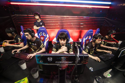 我可以帮你 我可以帮你