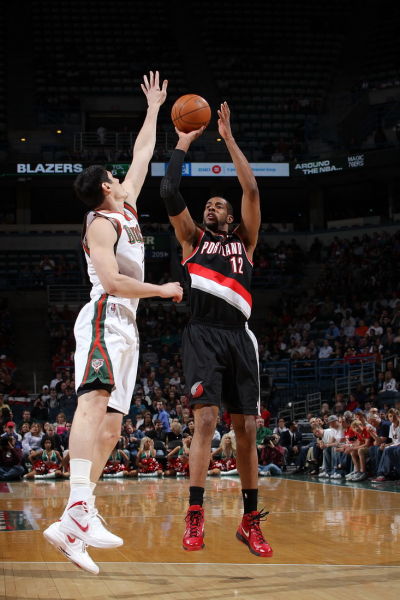 湖人不敌雄 湖人不敌雄