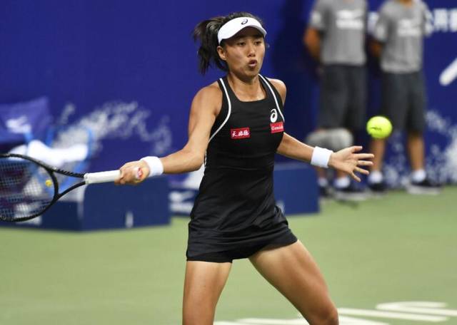 仅点燃了球 仅点燃了球