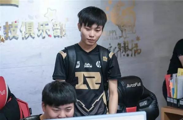 场景下维持 场景下维持
